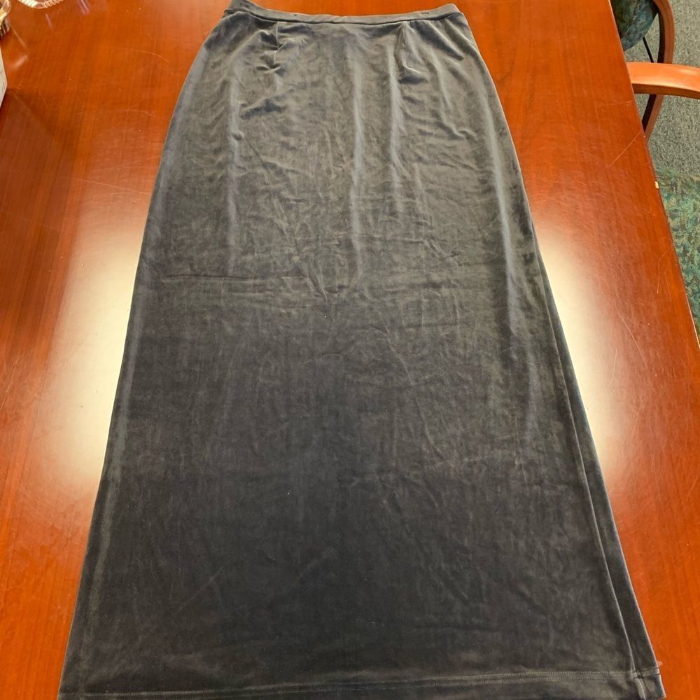 Jones New York Sport Black Velvet Pull On Maxi Skirt sz L
